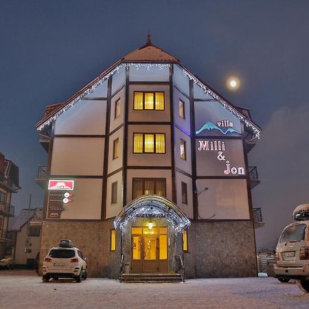 Milli & Jon Hotel Bukovel Esterno foto